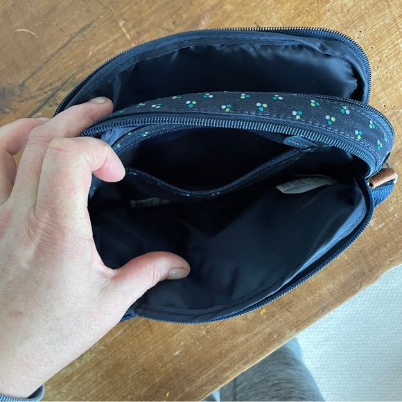 Crossbody bag - Picture 12 of 12